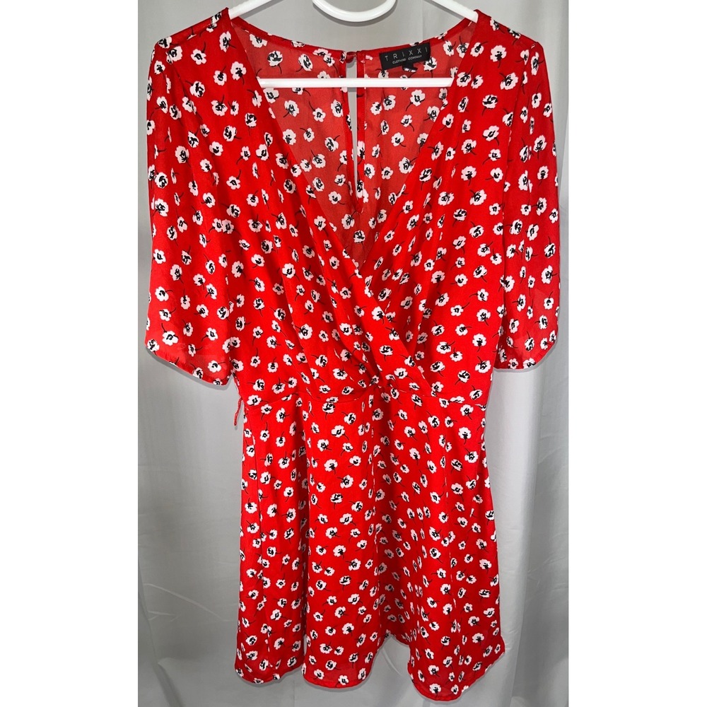 Trixxi Floral Wrap Mini Dress Red White Daisy Belted V-Neck Short Sleeve Medium